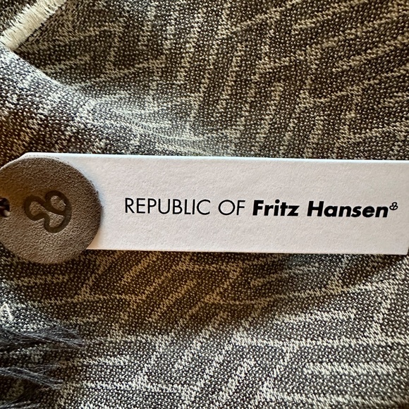 Fritz Hanzen Merino Wool Throw - 60th Anniversary edition - Picture 6 of 9